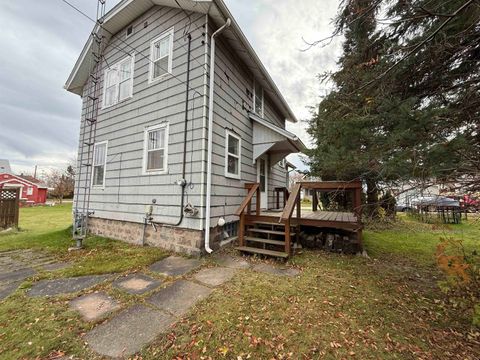 Tiny photo for 214 SW 8th St, Chisholm, MN 55719 (MLS # 6122758)