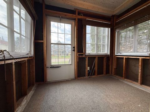 Tiny photo for 214 SW 8th St, Chisholm, MN 55719 (MLS # 6122758)