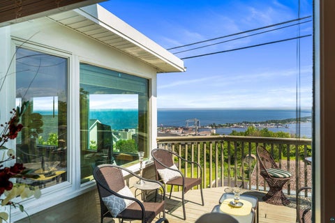 Tiny photo for 615 W 6th St, Duluth, MN 55806 (MLS # 6126607)