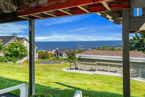Tiny photo for 615 W 6th St, Duluth, MN 55806 (MLS # 6126607)
