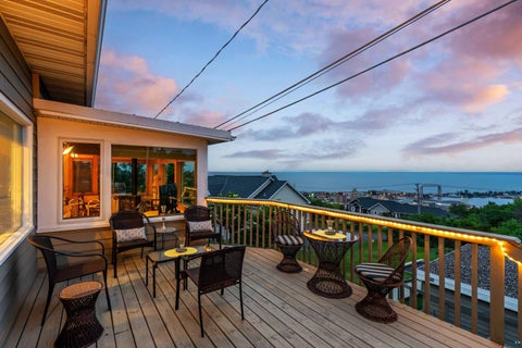 Tiny photo for 615 W 6th St, Duluth, MN 55806 (MLS # 6126607)