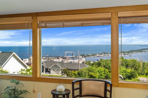 Tiny photo for 615 W 6th St, Duluth, MN 55806 (MLS # 6126607)