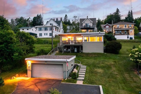 Photo of 615 W 6th St, Duluth, MN 55806 (MLS # 6126607)
