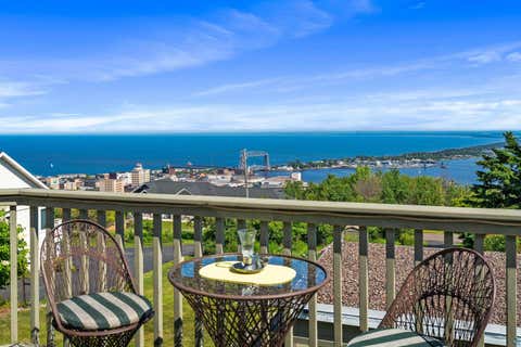 Tiny photo for 615 W 6th St, Duluth, MN 55806 (MLS # 6126607)