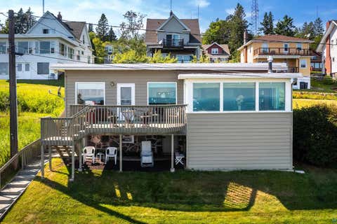 Tiny photo for 615 W 6th St, Duluth, MN 55806 (MLS # 6126607)