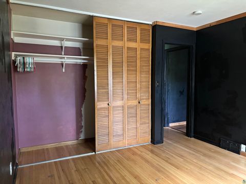 Tiny photo for 132 W Winona St, Duluth, MN 55803 (MLS # 6126304)
