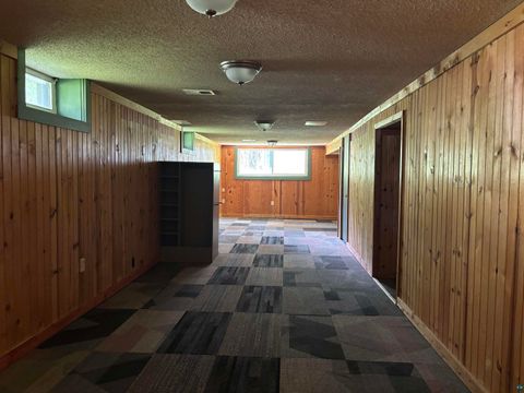Tiny photo for 132 W Winona St, Duluth, MN 55803 (MLS # 6126304)