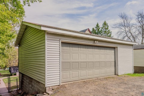Tiny photo for 721 E 6th St, Duluth, MN 55805 (MLS # 6125764)
