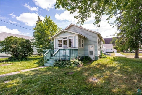 Photo of 27 Oak St, Proctor, MN 55810 (MLS # 6127594)