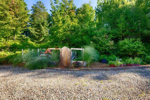 Tiny photo for 2374 E Cabin Cr, Makinen, MN 55763 (MLS # 6123715)