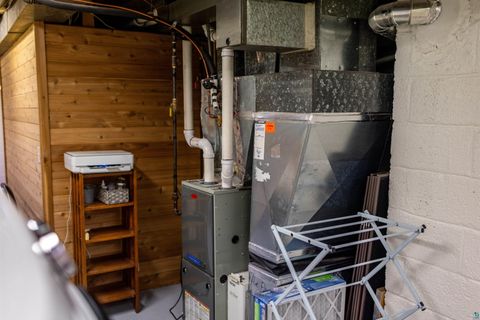 Tiny photo for 3704 Greysolon Rd, Duluth, MN 55804 (MLS # 6125342)