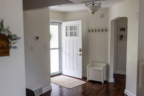 Tiny photo for 3704 Greysolon Rd, Duluth, MN 55804 (MLS # 6125342)