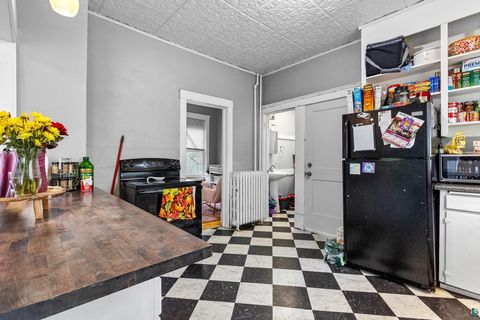 Tiny photo for 1122 E 5th St, Duluth, MN 55805 (MLS # 6125609)