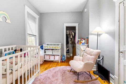 Tiny photo for 1122 E 5th St, Duluth, MN 55805 (MLS # 6125609)