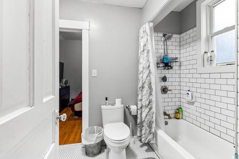 Tiny photo for 1122 E 5th St, Duluth, MN 55805 (MLS # 6125609)