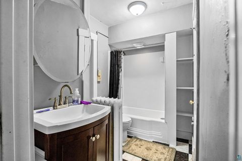 Tiny photo for 1122 E 5th St, Duluth, MN 55805 (MLS # 6125609)