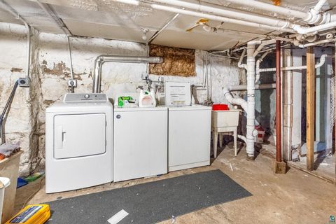 Tiny photo for 1122 E 5th St, Duluth, MN 55805 (MLS # 6125609)