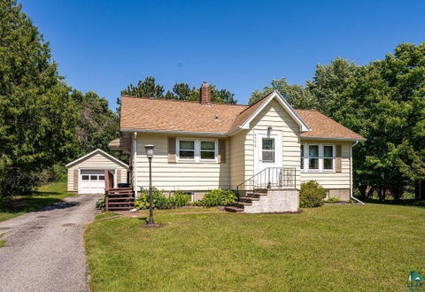 Photo of 2502 Springvale Rd, Duluth, MN 55811 (MLS # 6126760)