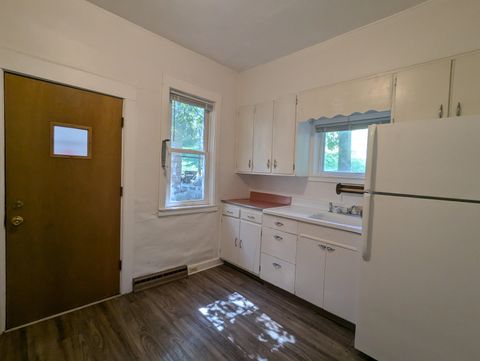 Tiny photo for 417 W 5th St, Duluth, MN 55806 (MLS # 6123475)