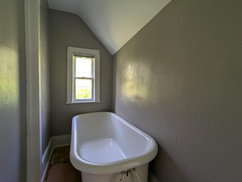 Tiny photo for 417 W 5th St, Duluth, MN 55806 (MLS # 6123475)