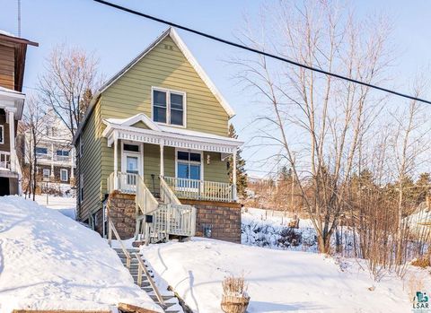 Photo of 417 W 5th St, Duluth, MN 55806 (MLS # 6123475)