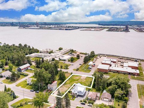 Photo of 1521 Minnesota Ave, Duluth, MN 55802 (MLS # 6123907)