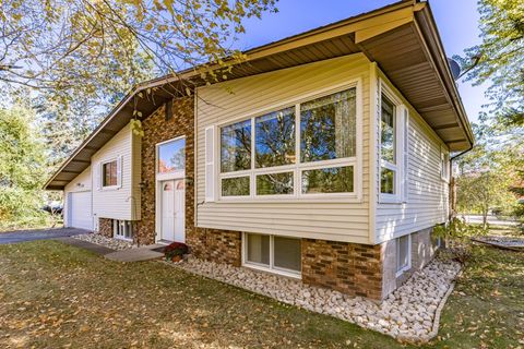 Tiny photo for 3310 Decker Rd, Duluth, MN 55811 (MLS # 6122463)