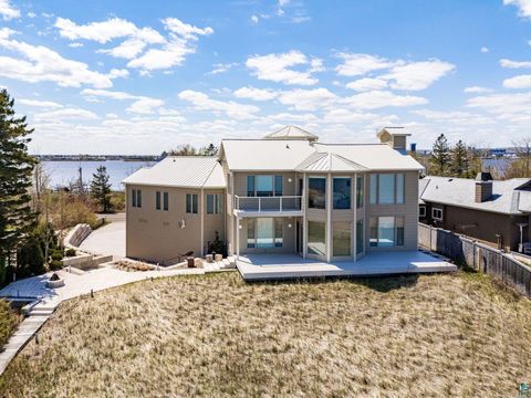 Tiny photo for 4202 Minnesota Ave, Duluth, MN 55802 (MLS # 6125454)