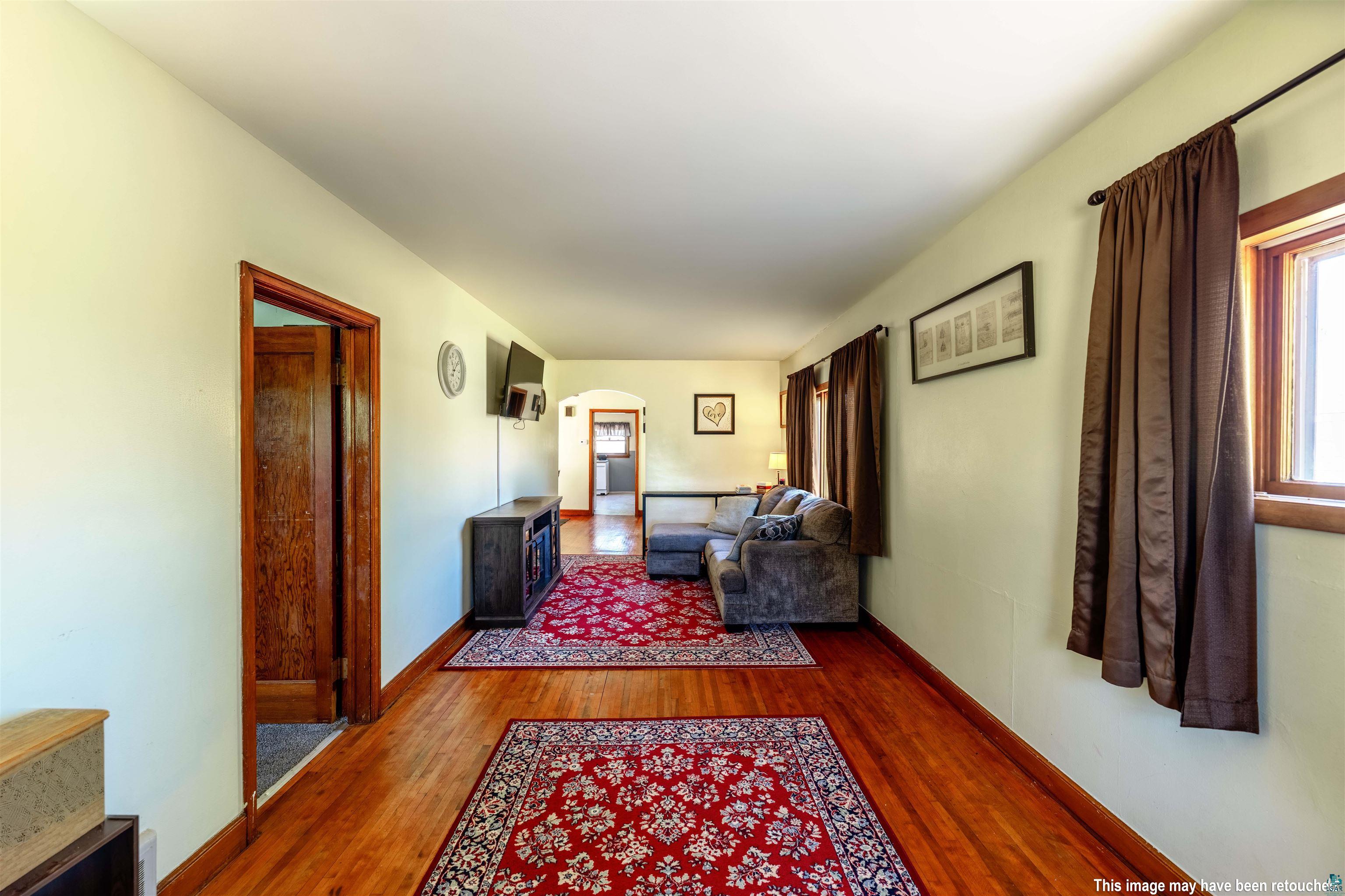 513 Willis Ave
