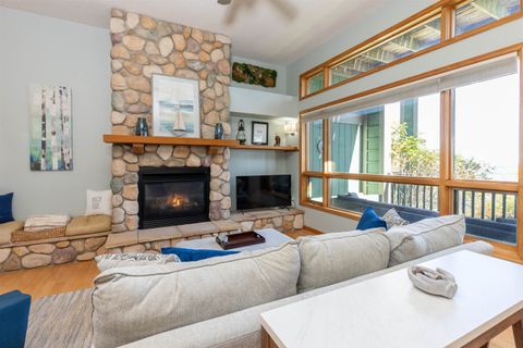 Photo of 6506 Aspenwood Dr #6506, Tofte, MN 55615 (MLS # 6122634)