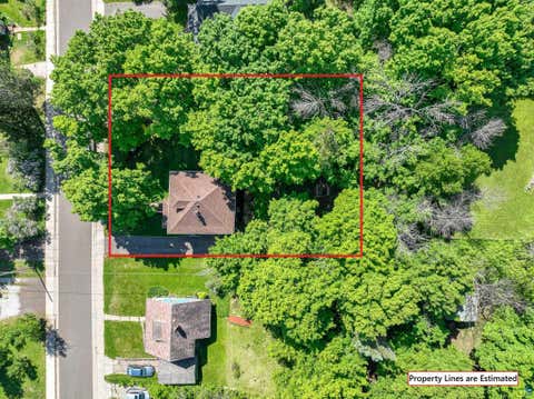 Tiny photo for 315 Isanti St, Duluth, MN 55803 (MLS # 6126017)
