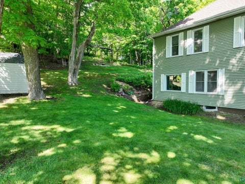 Tiny photo for 315 Isanti St, Duluth, MN 55803 (MLS # 6126017)