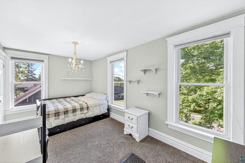 Tiny photo for 315 Isanti St, Duluth, MN 55803 (MLS # 6126017)