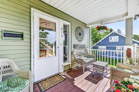 Tiny photo for 315 Isanti St, Duluth, MN 55803 (MLS # 6126017)
