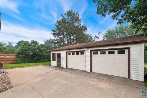 Tiny photo for 220 E Locust St, Duluth, MN 55811 (MLS # 6126869)