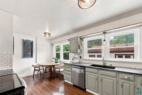 Tiny photo for 220 E Locust St, Duluth, MN 55811 (MLS # 6126869)