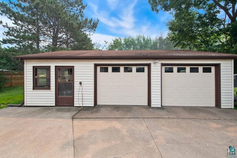 Tiny photo for 220 E Locust St, Duluth, MN 55811 (MLS # 6126869)