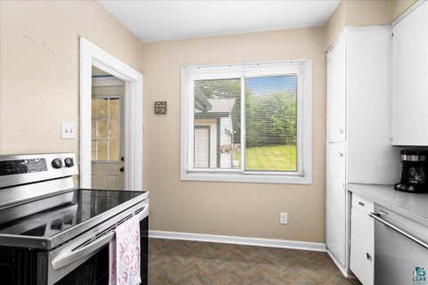 Tiny photo for 131 E Winona St, Duluth, MN 55803 (MLS # 6126067)