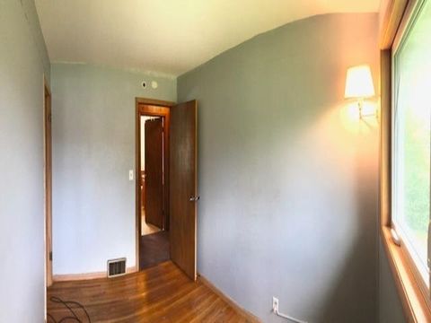 Tiny photo for 115 E Niagara St, Duluth, MN 55811 (MLS # 6123472)