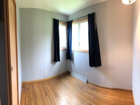 Tiny photo for 115 E Niagara St, Duluth, MN 55811 (MLS # 6123472)