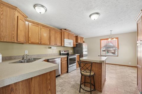 Tiny photo for 33 Ivy Dr, Duluth, MN 55810 (MLS # 6123822)