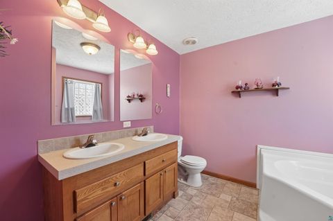 Tiny photo for 33 Ivy Dr, Duluth, MN 55810 (MLS # 6123822)