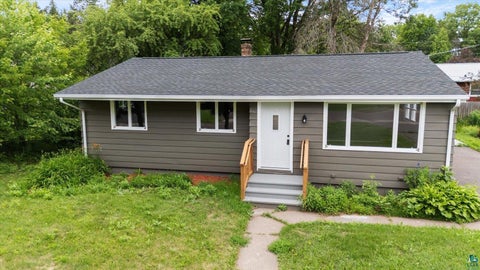 Photo of 505 W Orange St, Duluth, MN 55811 (MLS # 6127326)