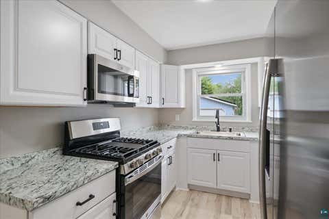 Tiny photo for 505 W Orange St, Duluth, MN 55811 (MLS # 6127326)