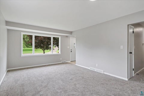 Tiny photo for 505 W Orange St, Duluth, MN 55811 (MLS # 6127326)
