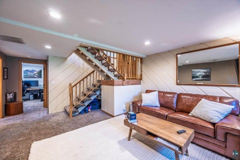 Tiny photo for 4621 5th Ave W AVE, Hibbing, MN 55746 (MLS # 6126808)