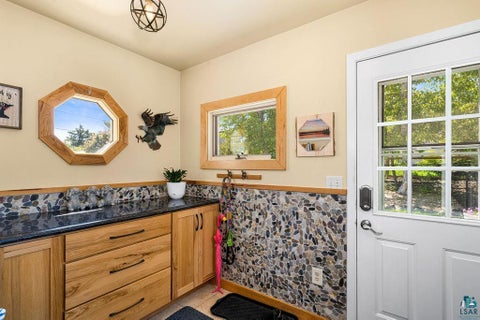 Tiny photo for 4604 Glenwood St, Duluth, MN 55804 (MLS # 6125810)