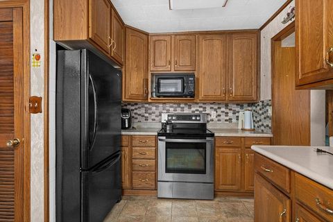 Tiny photo for 52 Davis Dr, Silver Bay, MN 55614 (MLS # 6123102)