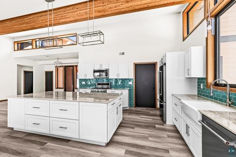 Tiny photo for 311 Hartley Hills Lane, Duluth, MN 55803 (MLS # 6124405)