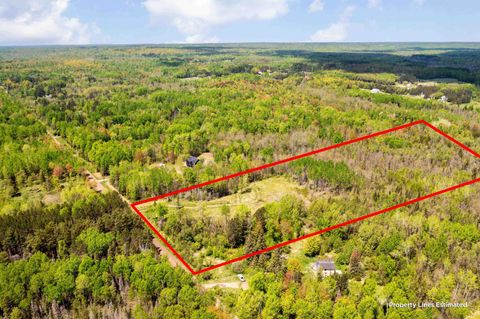 Tiny photo for 2597 Lauren Rd, Duluth, MN 55804 (MLS # 6123284)